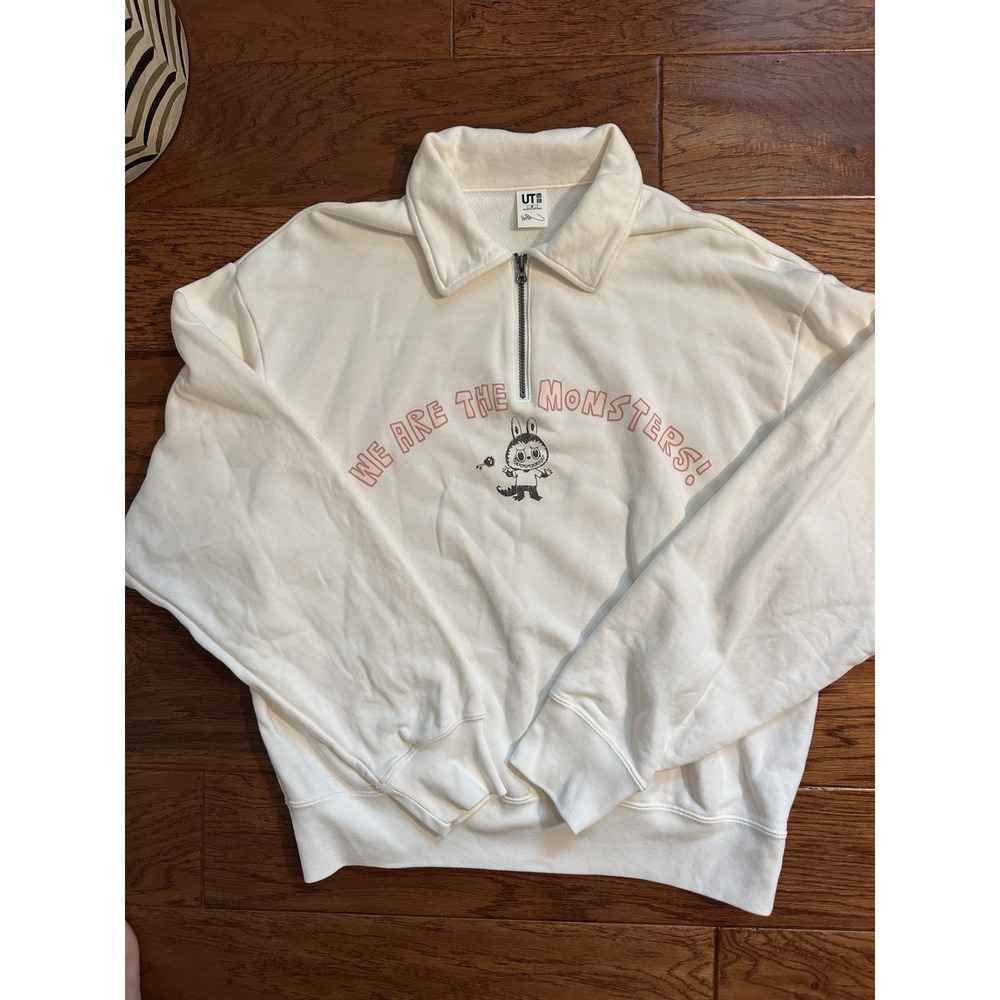 Uniqlo UT Pop Mart Labubu Kasing Lung 1/4 Zip Pullover Sweatshirt Medium